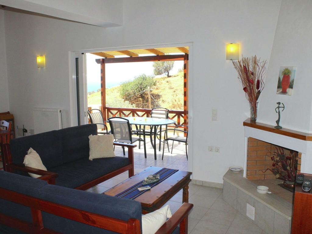 Beautiful Villa In Agia Galini Crete Exterior foto