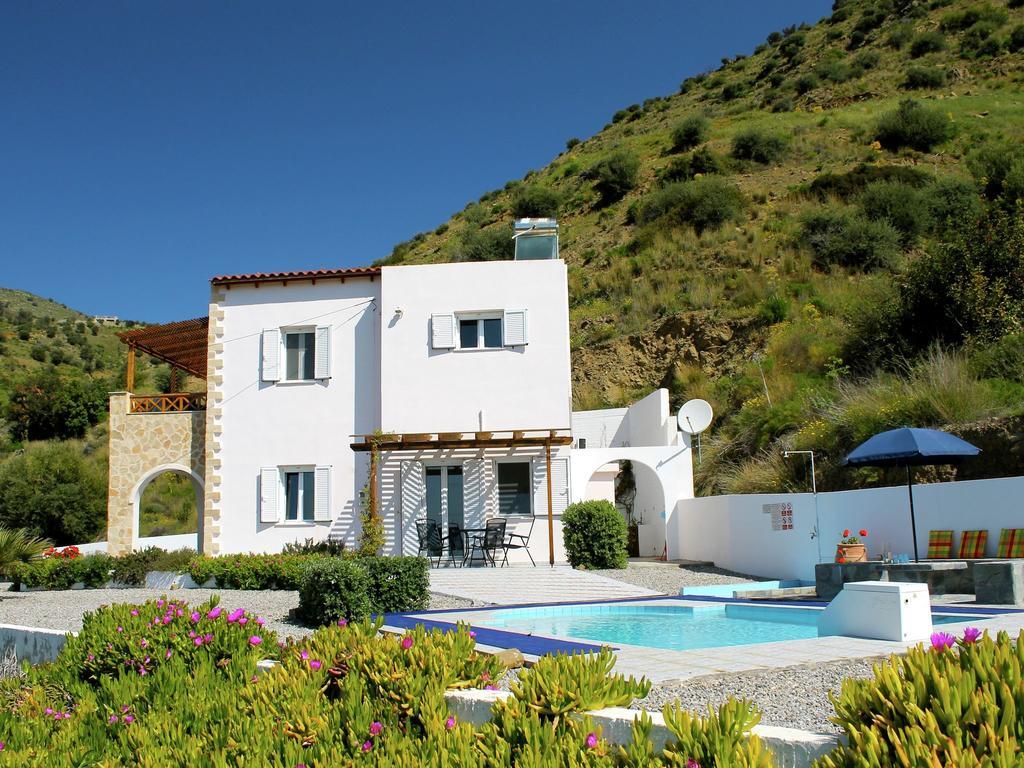Beautiful Villa In Agia Galini Crete Exterior foto